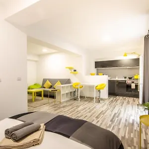 Homestay Otopeni