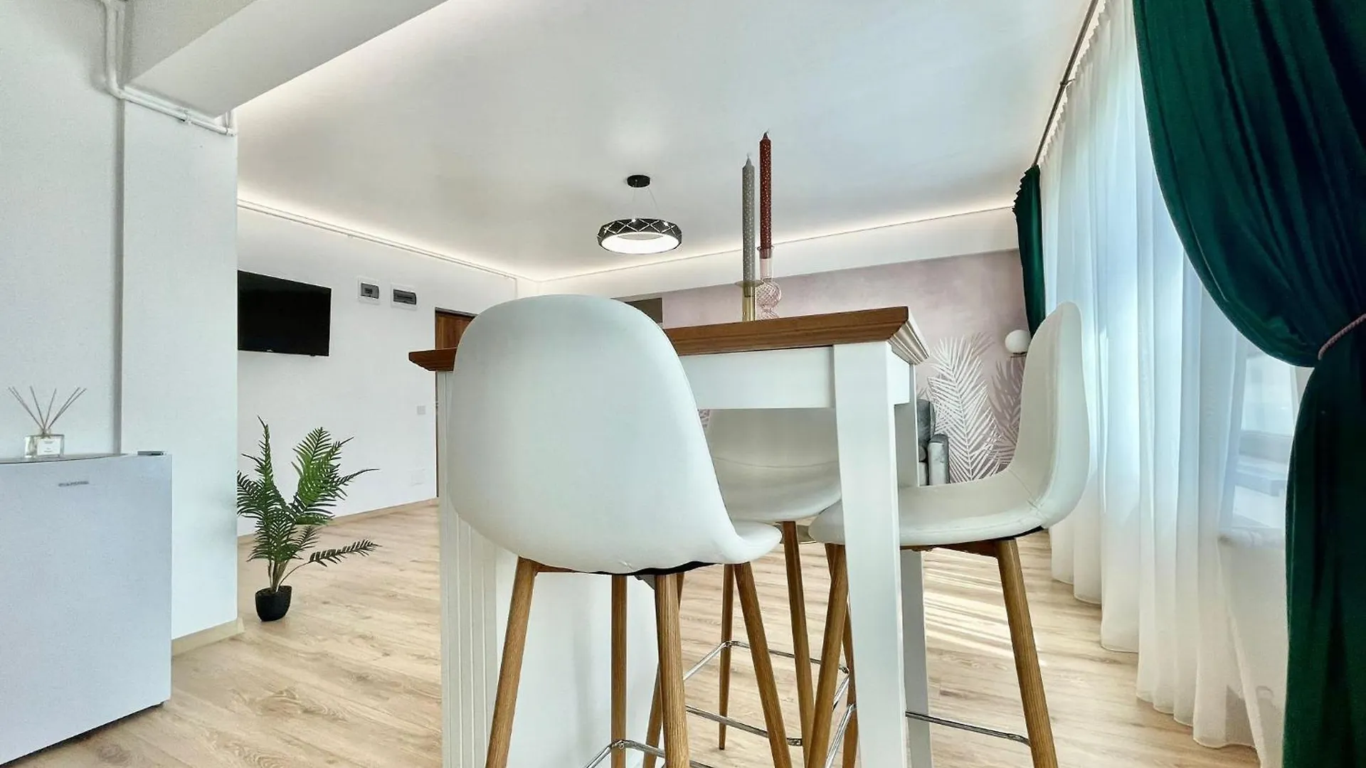 Residence Odaile #3 Otopeni Apartment